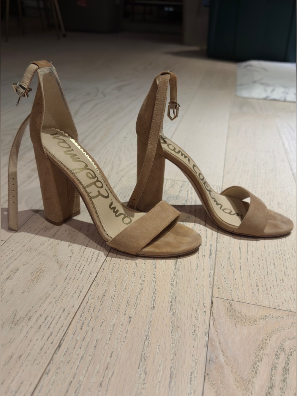 Sam Edelman Women's Tan Suede Block Heel Sandals